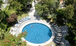 Hotel Tivoli Lisboa swimming pool | Portugal.com