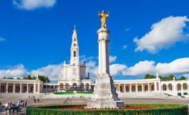 Travel to Fatima city - Religious pilgrimages - Portugal