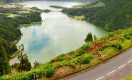 Sete Cidades lake in S. Miguel Azores - Portugal.com