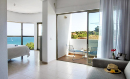 carvi beach hotel guestroom
