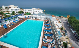 carvi beach hotel pool