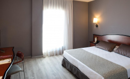 catalonioa gran hotel verdi sabadell guestroom